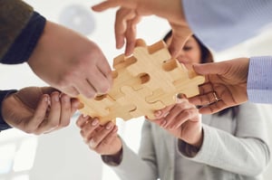img-onebridge-team-up
